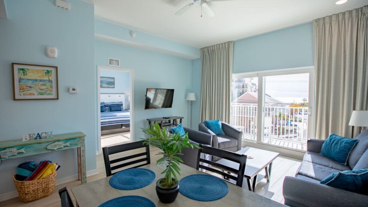 Photo of Livingroom in Madeira Beach