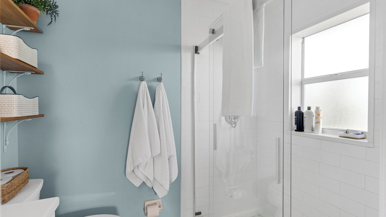 Photo of Bathroom in Independence Square
