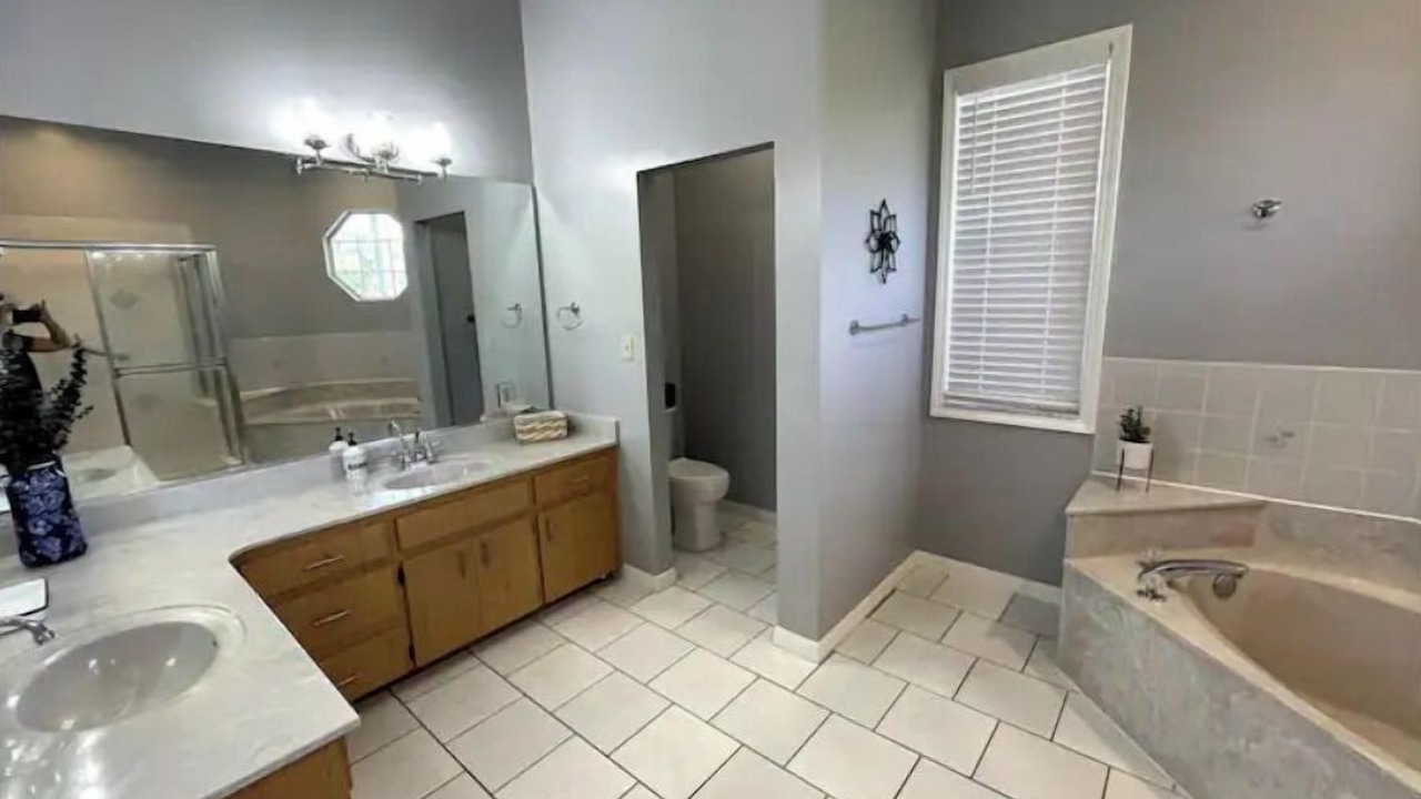 Photo of Bathroom in Fellowship