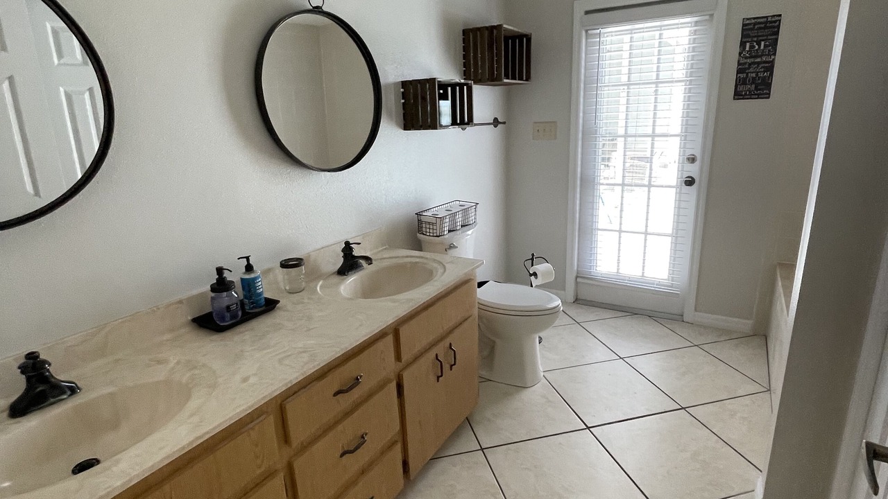 Photo of Bathroom in Fellowship