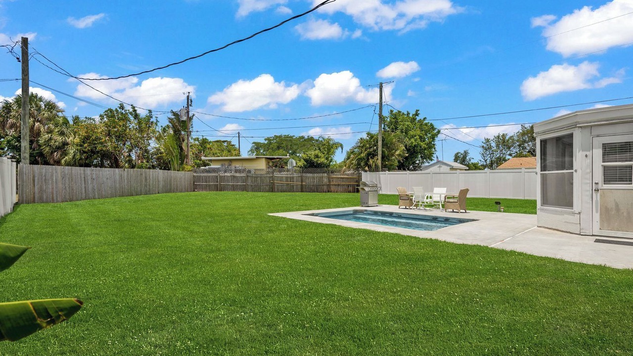Photo of Outdoor in Bayshore Gardens