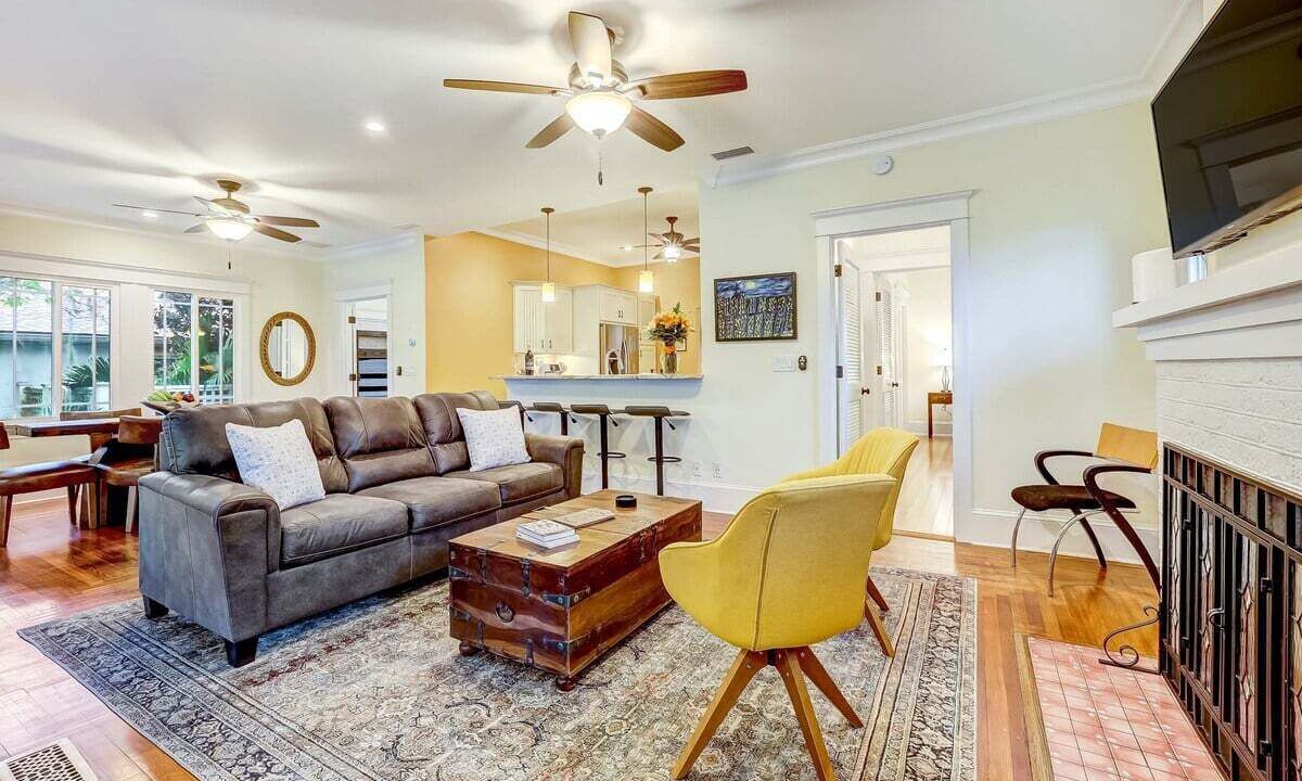 Photo of Livingroom in Lincolnville
