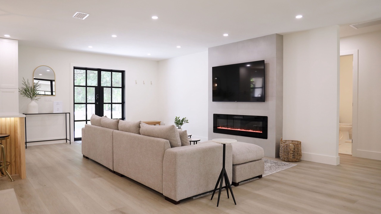 Photo of Livingroom in Desoto Acres