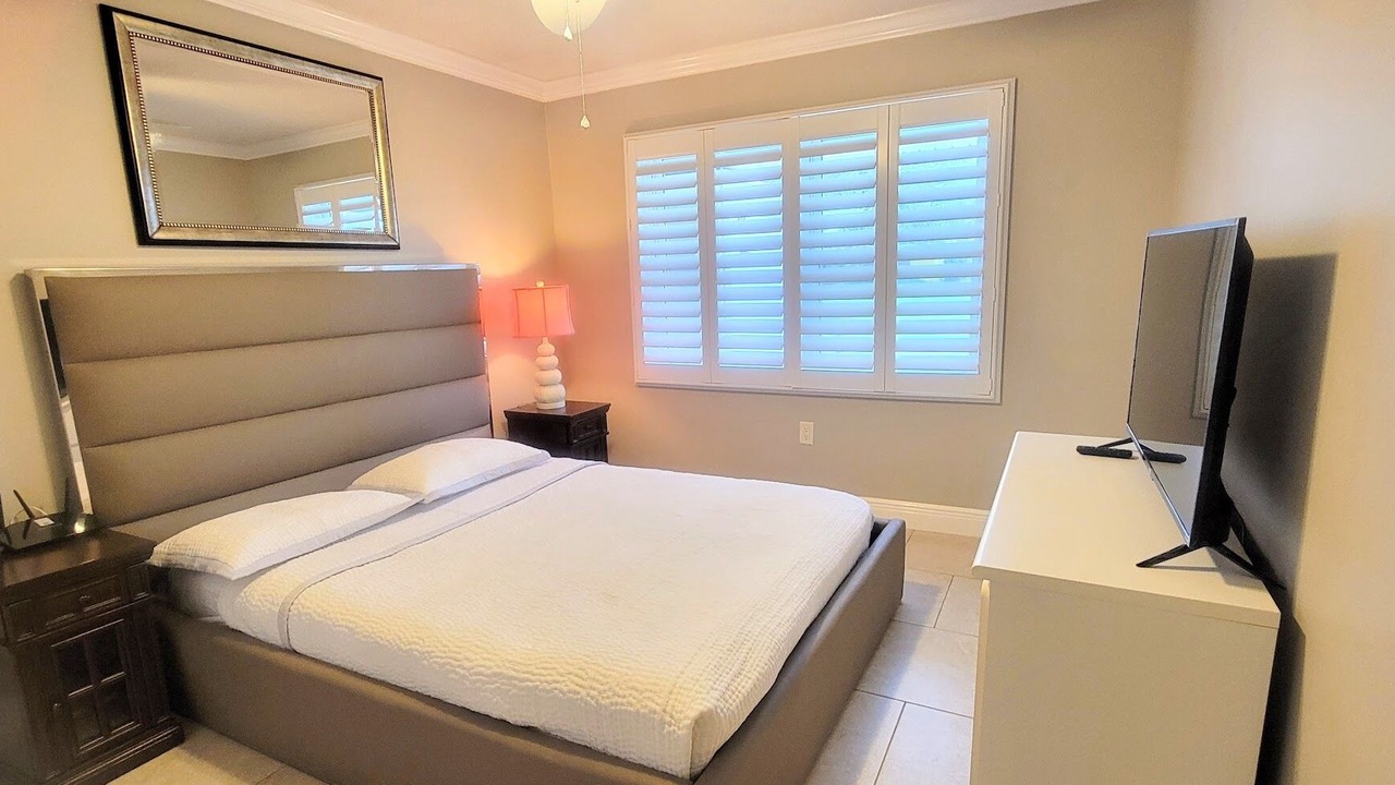 Photo of Bedroom in Cocoa Isles