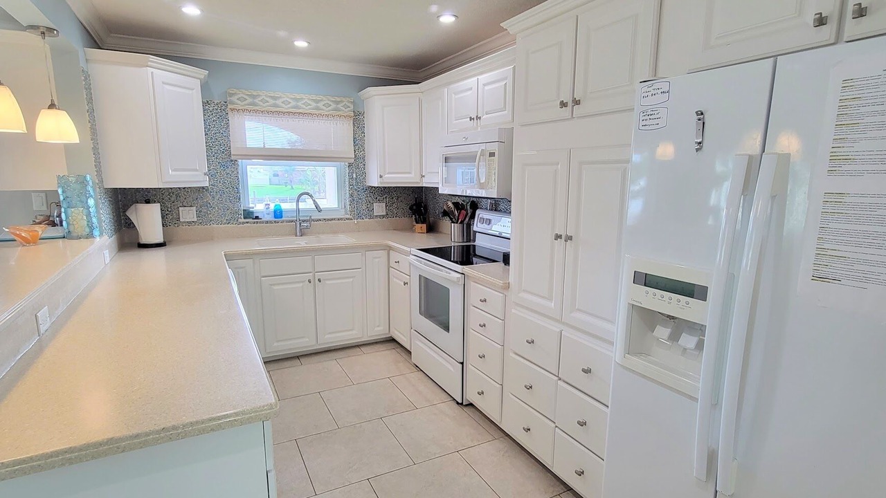 Photo of Kitchen in Cocoa Isles