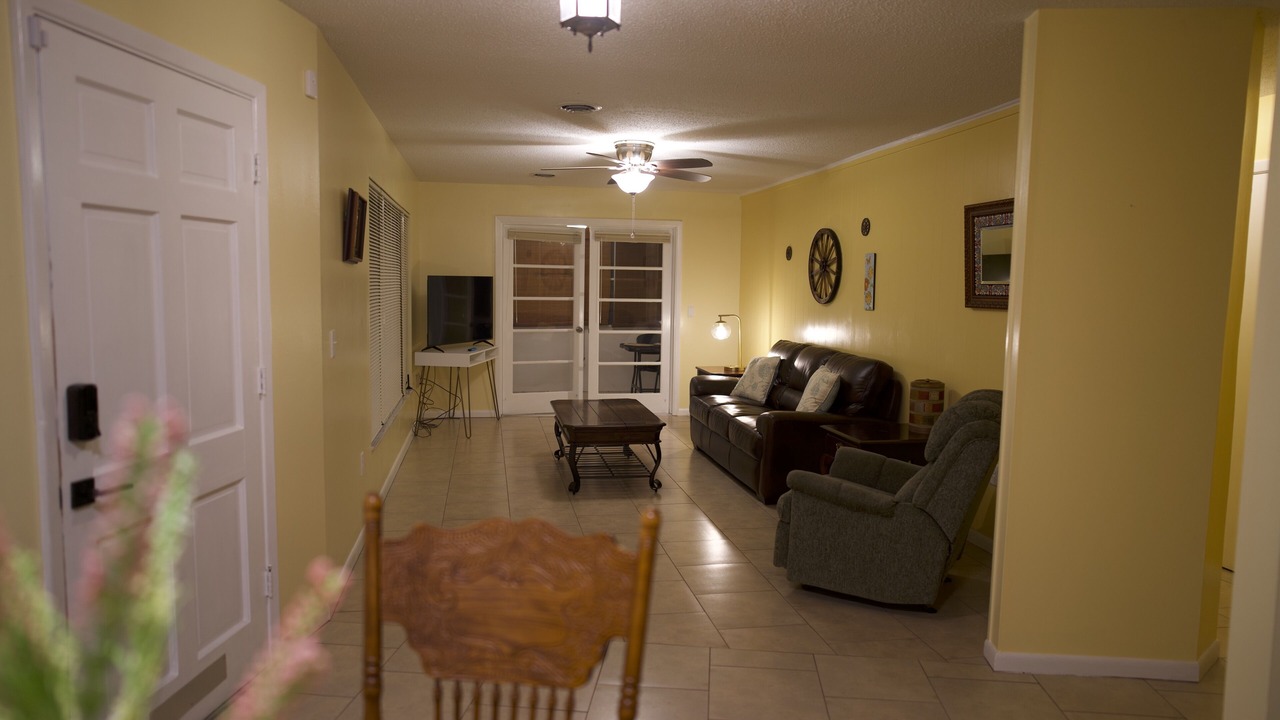 Photo of Livingroom in Fort King District