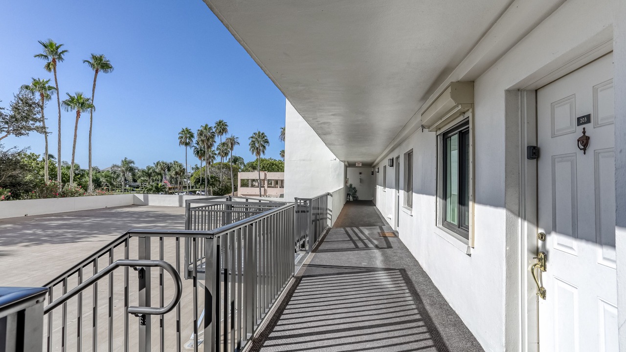 Photo of Outdoor in Sand Key