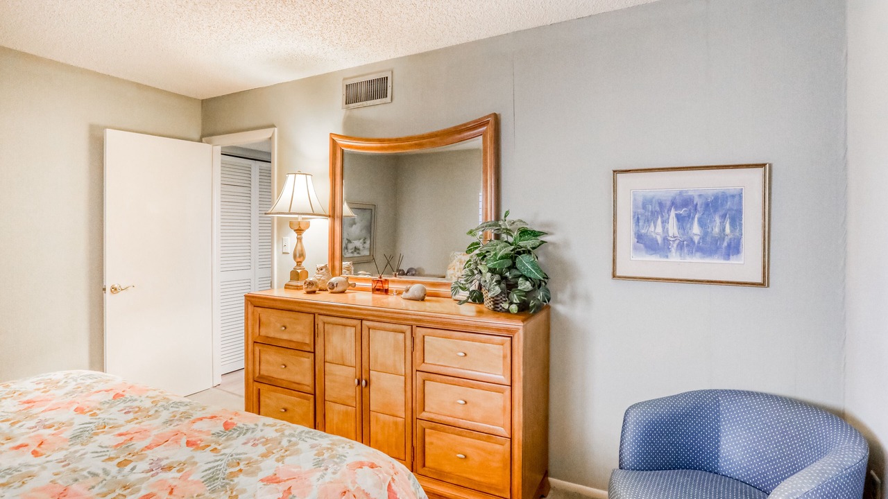 Photo of Bedroom in Sand Key