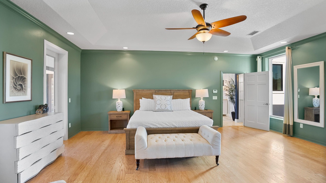Photo of Bedroom in Crescent Beach