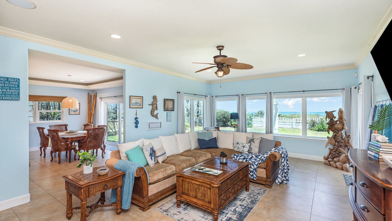 Photo of Livingroom in Cocoa Beach