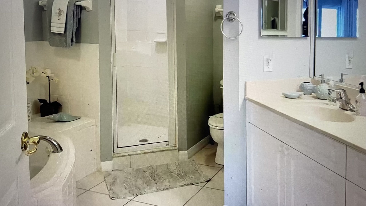 Photo of Bathroom in New Smyrna Beach
