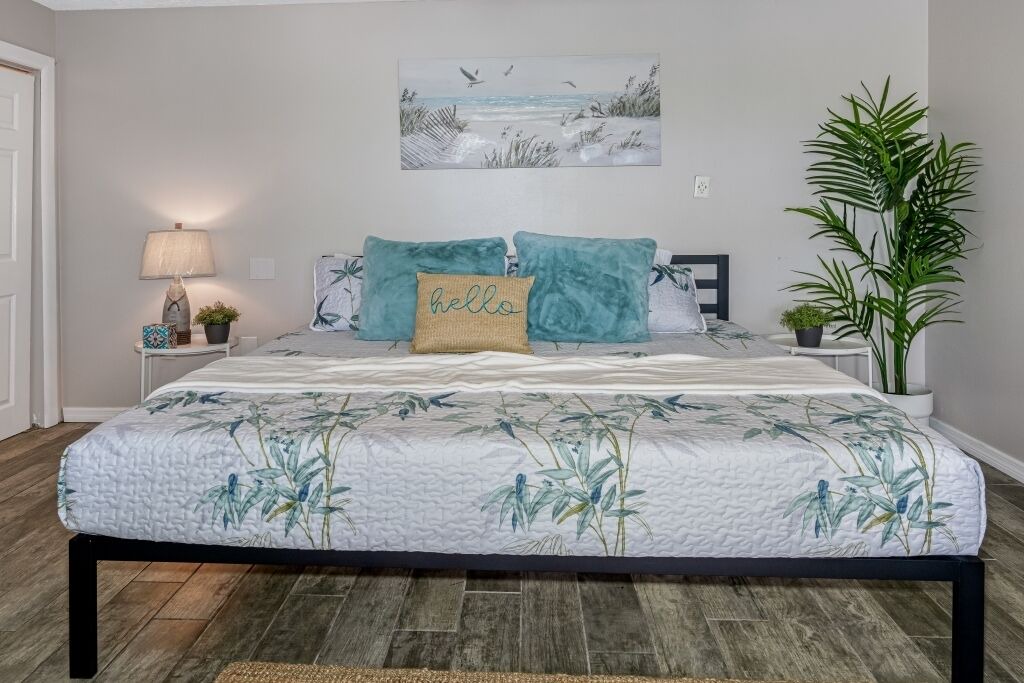 Photo of Bedroom in Concerned Citizens of Gibsonton Area