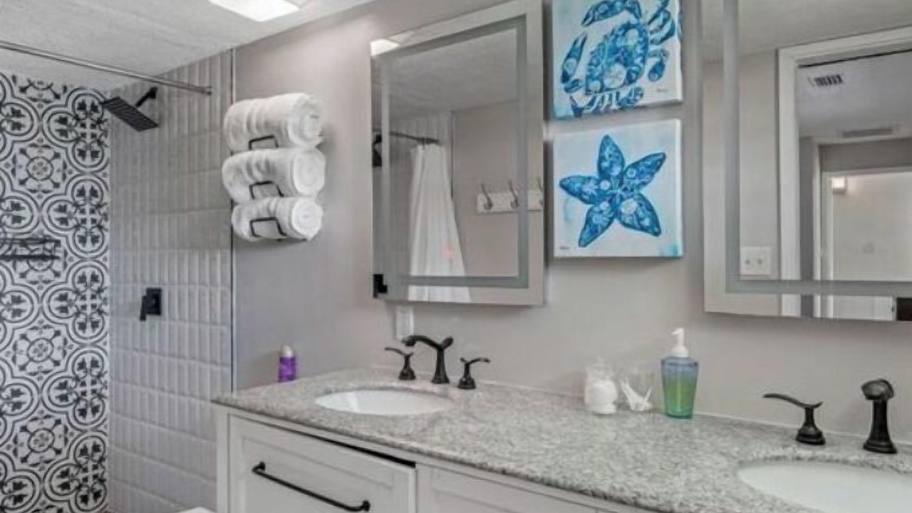 Photo of Bathroom in Concerned Citizens of Gibsonton Area