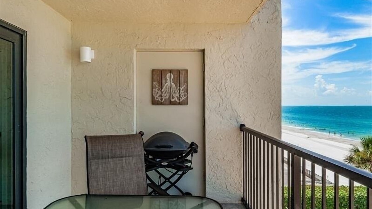 Photo of Patio Balcony in Madeira Beach