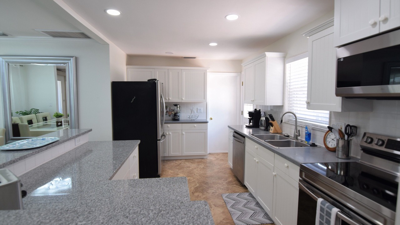 Photo of Kitchen in Gulf Gate Estates