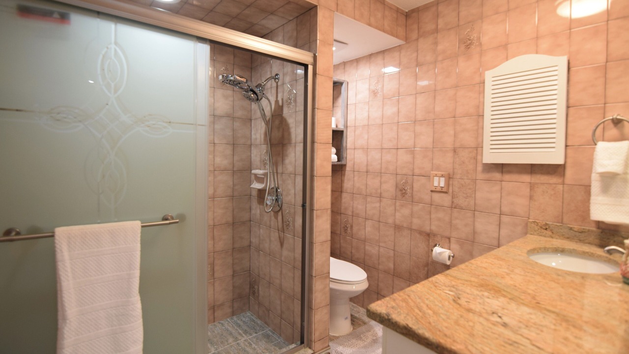 Photo of Bathroom in Gulf Gate Estates