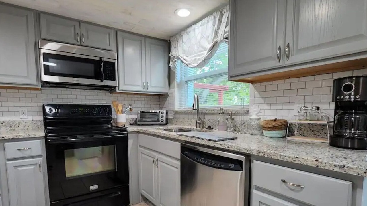 Photo of Kitchen in Regency Park