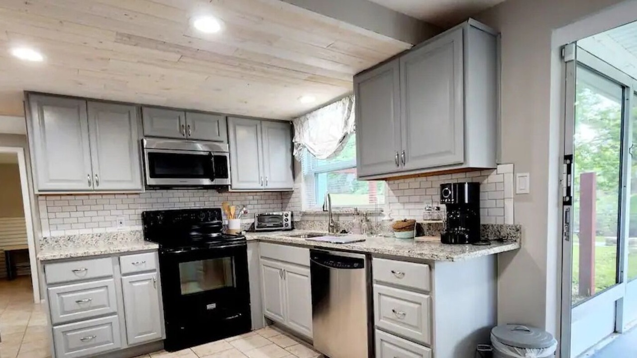 Photo of Kitchen in Regency Park