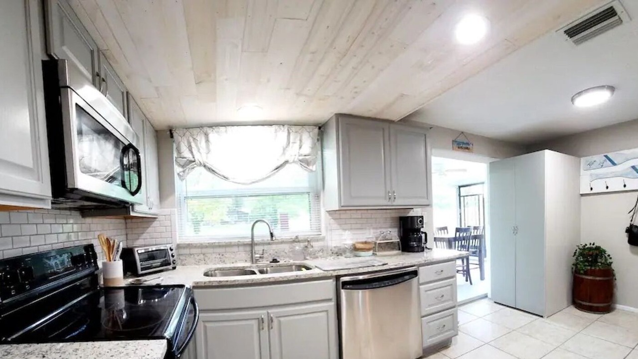Photo of Kitchen in Regency Park