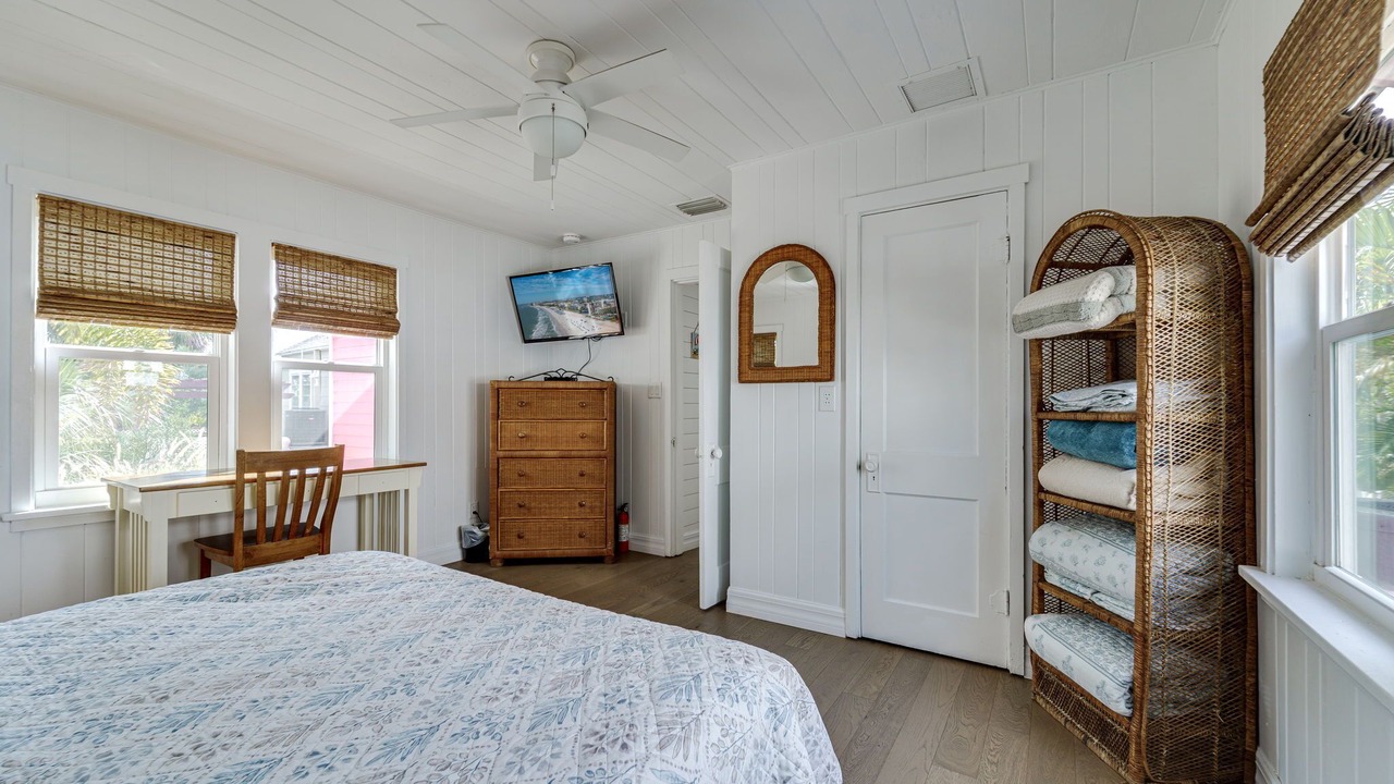 Photo of Bedroom in Treasure Island