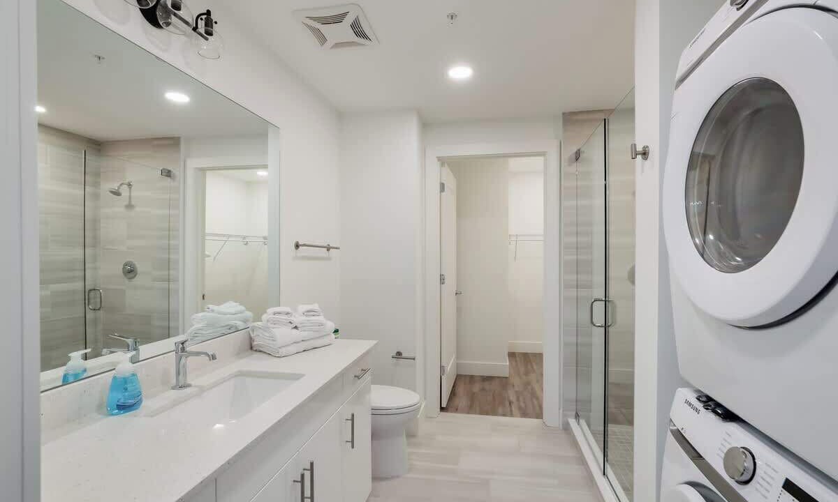 Photo of Bathroom in Central Sarasota