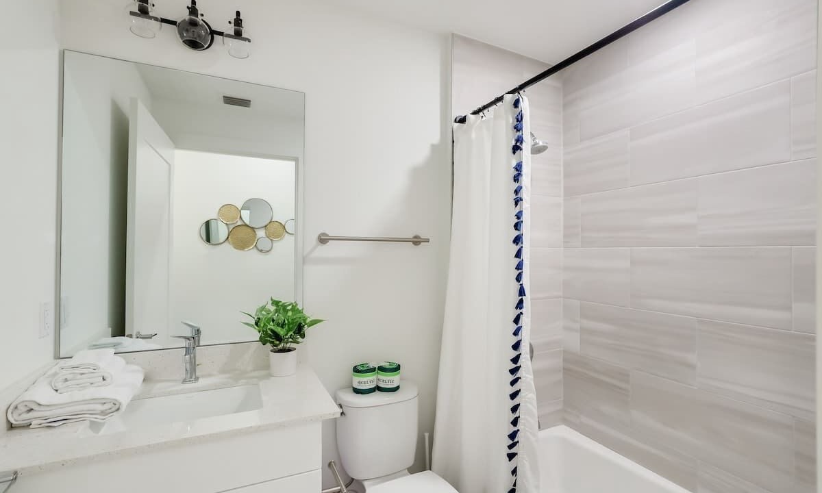 Photo of Bathroom in Central Sarasota