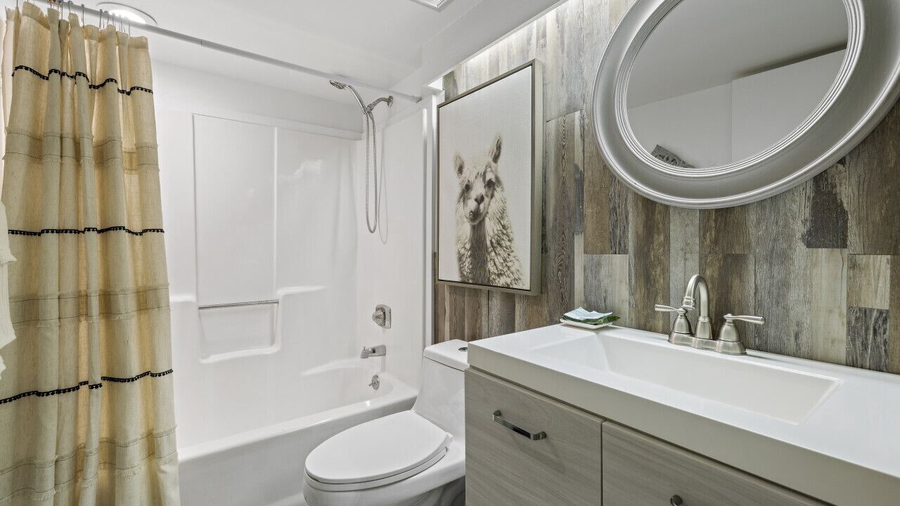 Photo of Bathroom in Cedar Key