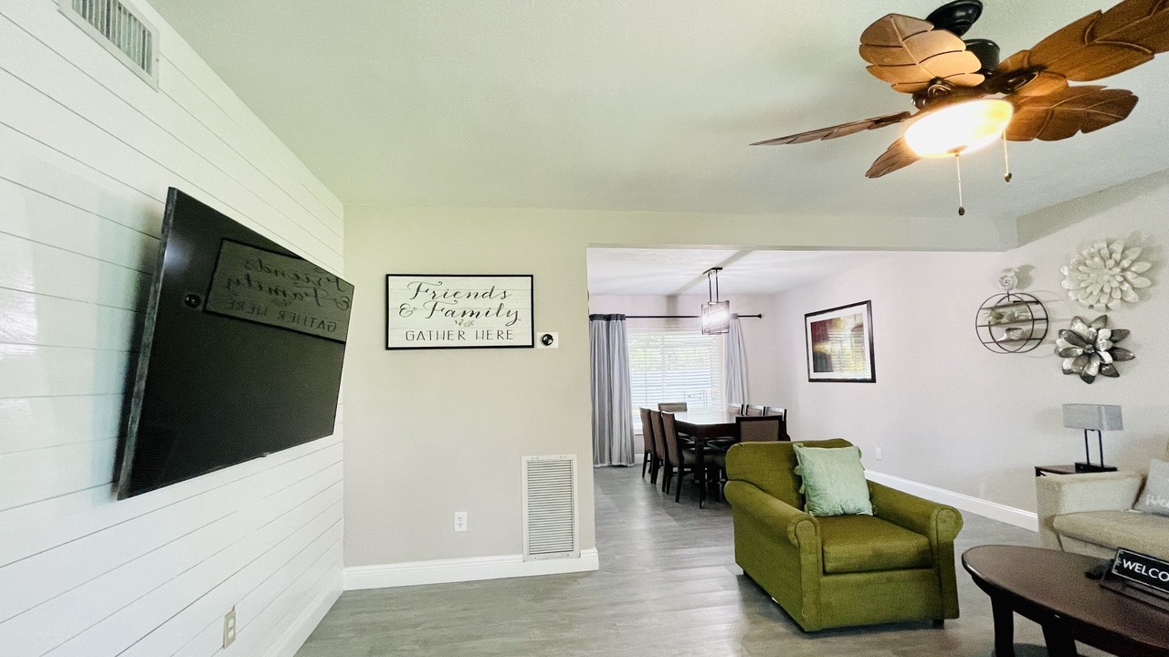 Photo of Livingroom in Citrus Park