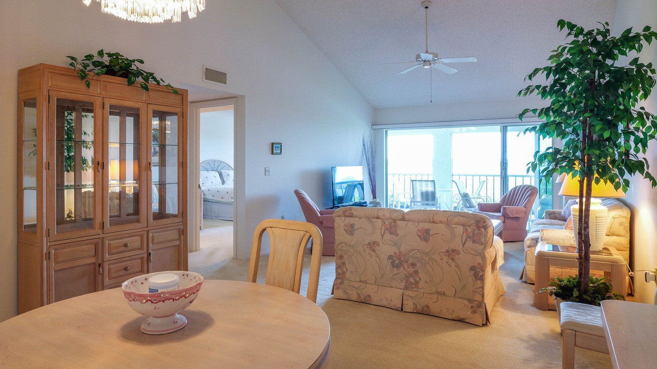 Photo of Livingroom in Whitney Beach