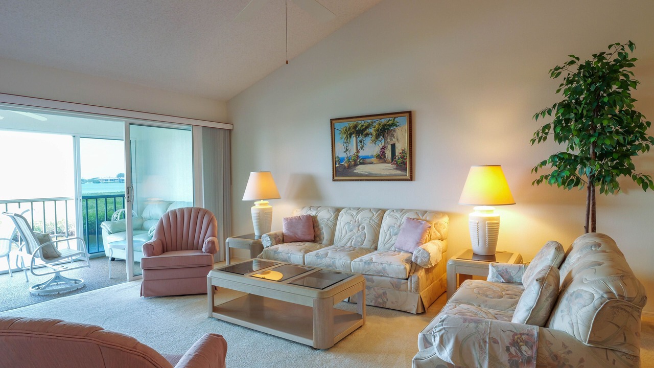 Photo of Livingroom in Whitney Beach