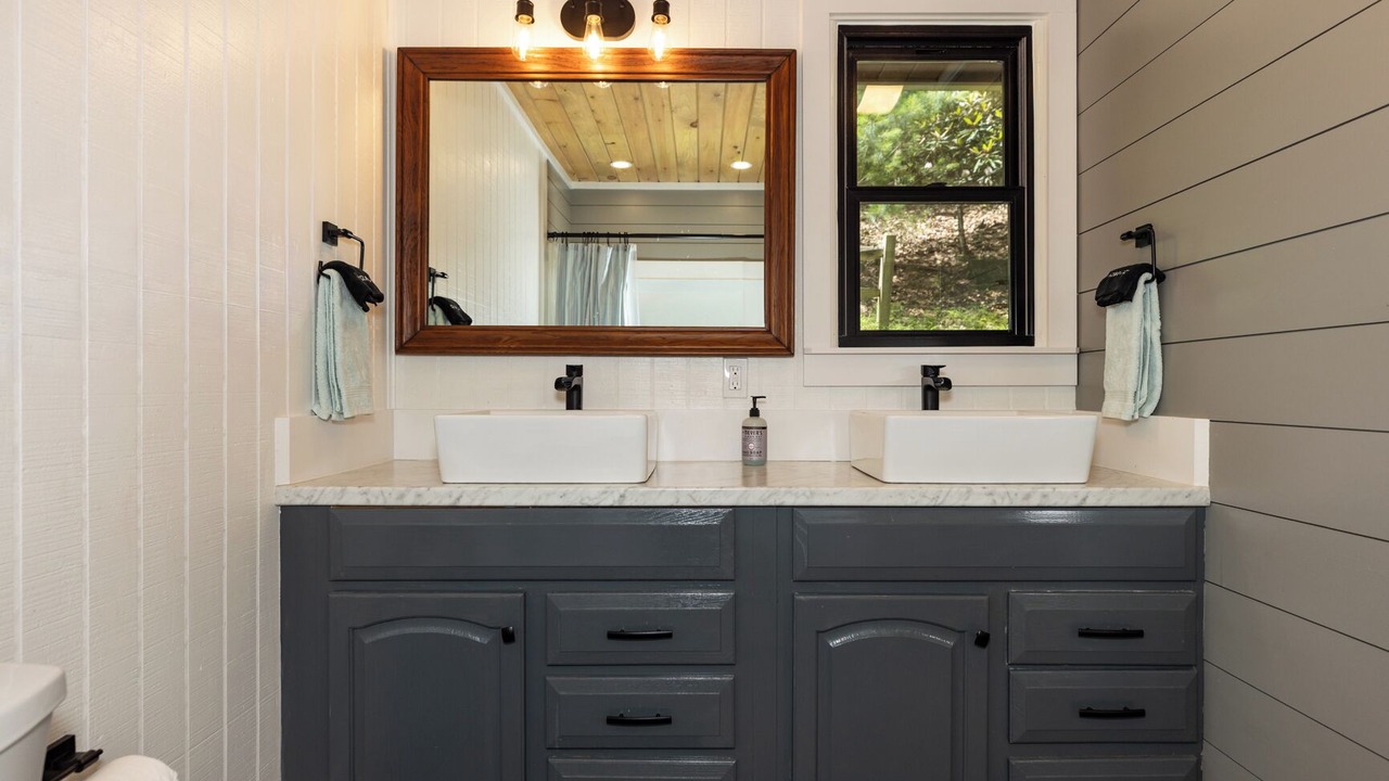 Photo of Bathroom in Deep Gap