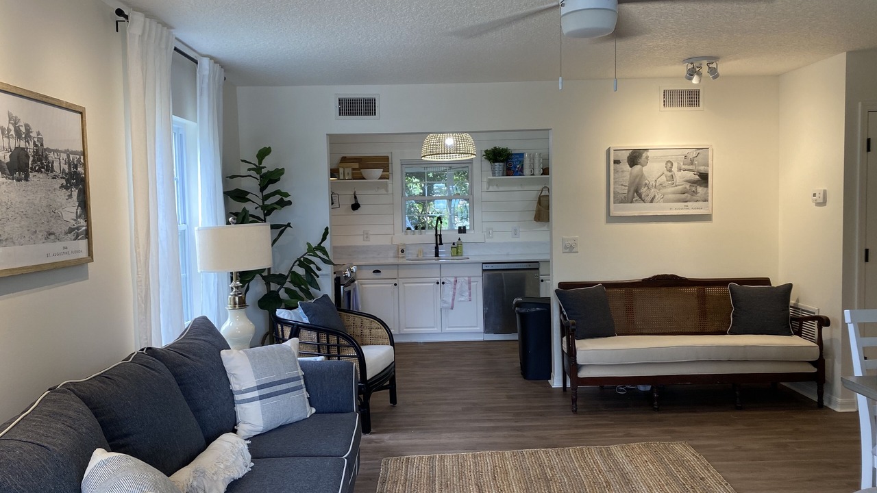 Photo of Livingroom in Lincolnville