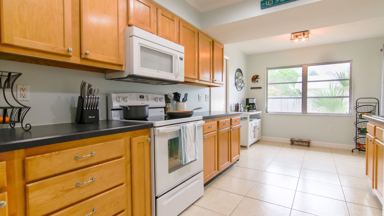 Photo of Kitchen in Gulf Gate Estates