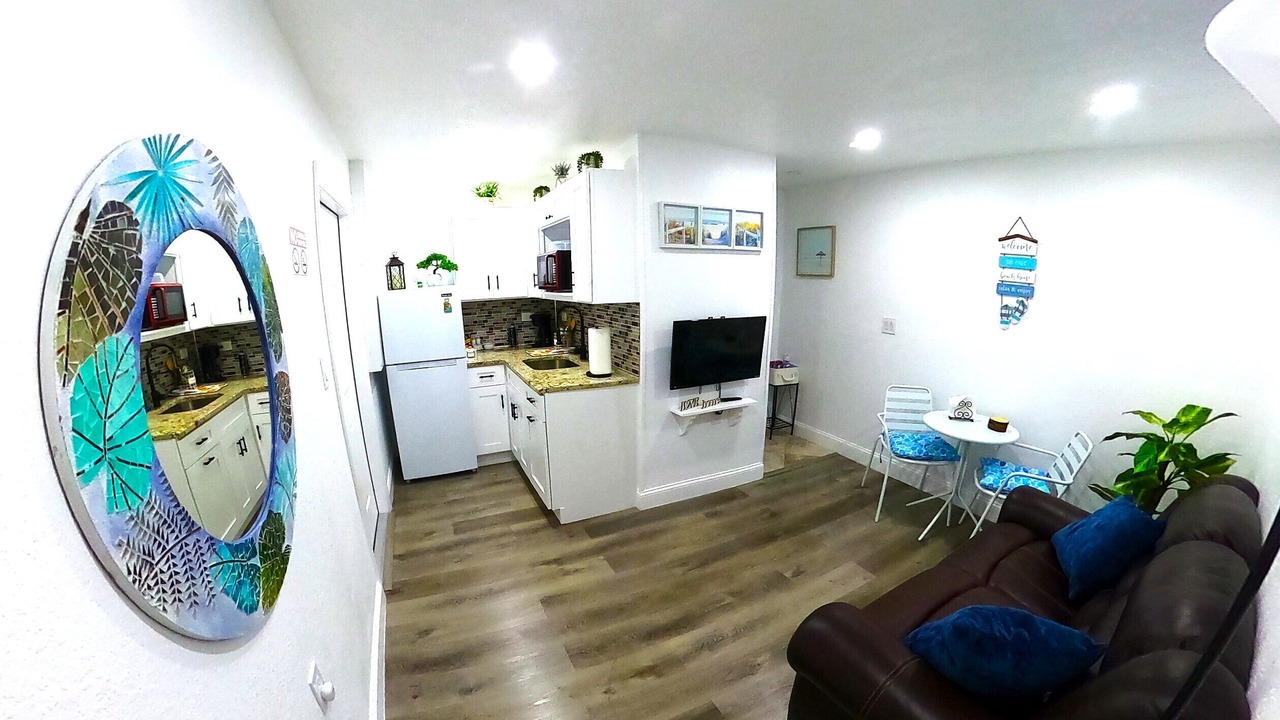 Photo of Bedroom in Colonial Hills