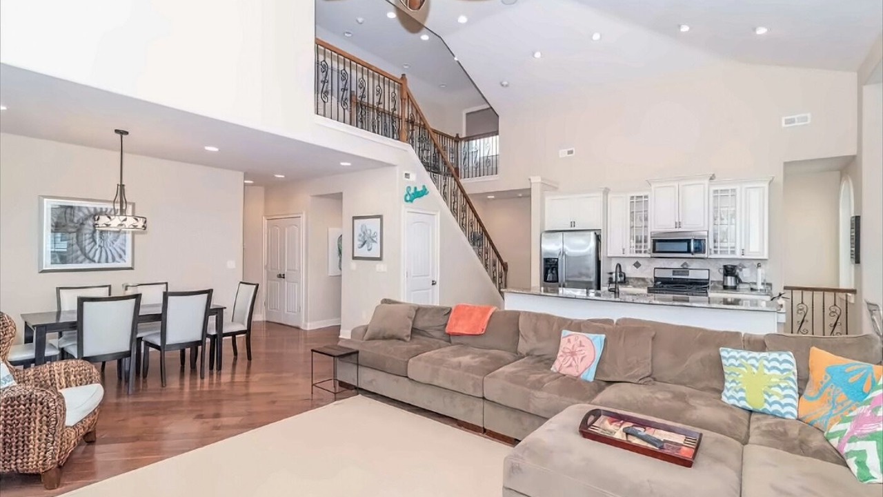 Photo of Livingroom in Margate City
