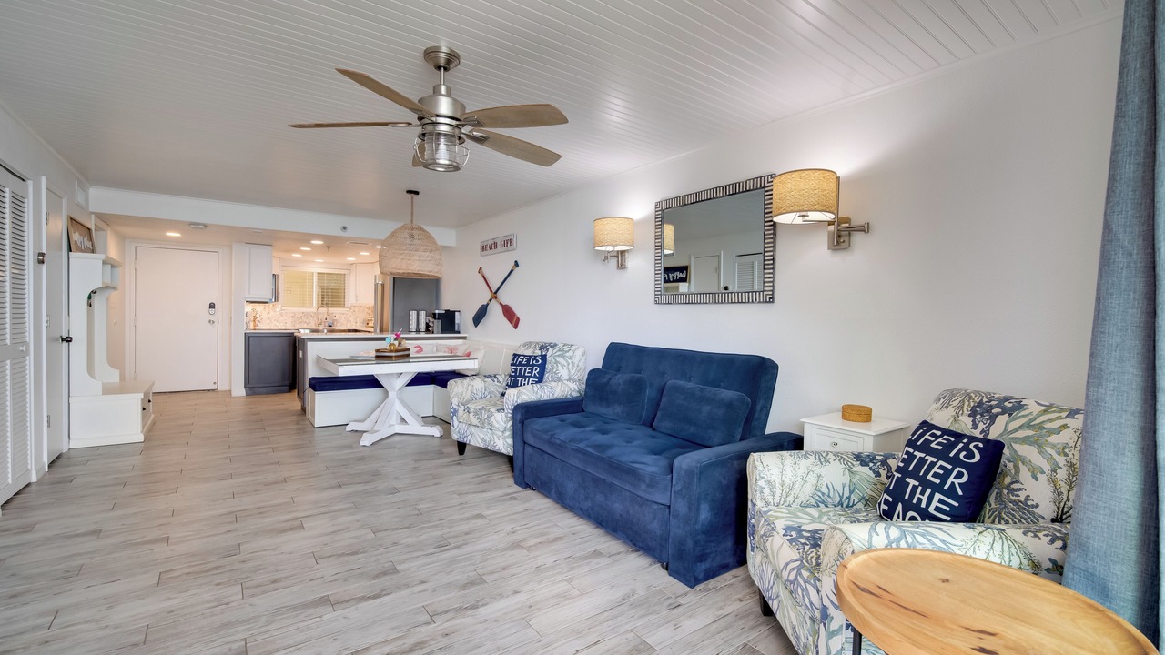 Photo of Livingroom in Hudson