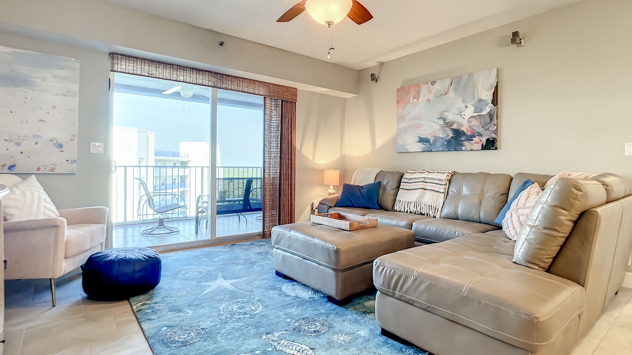 Photo of Livingroom in New Smyrna Beach