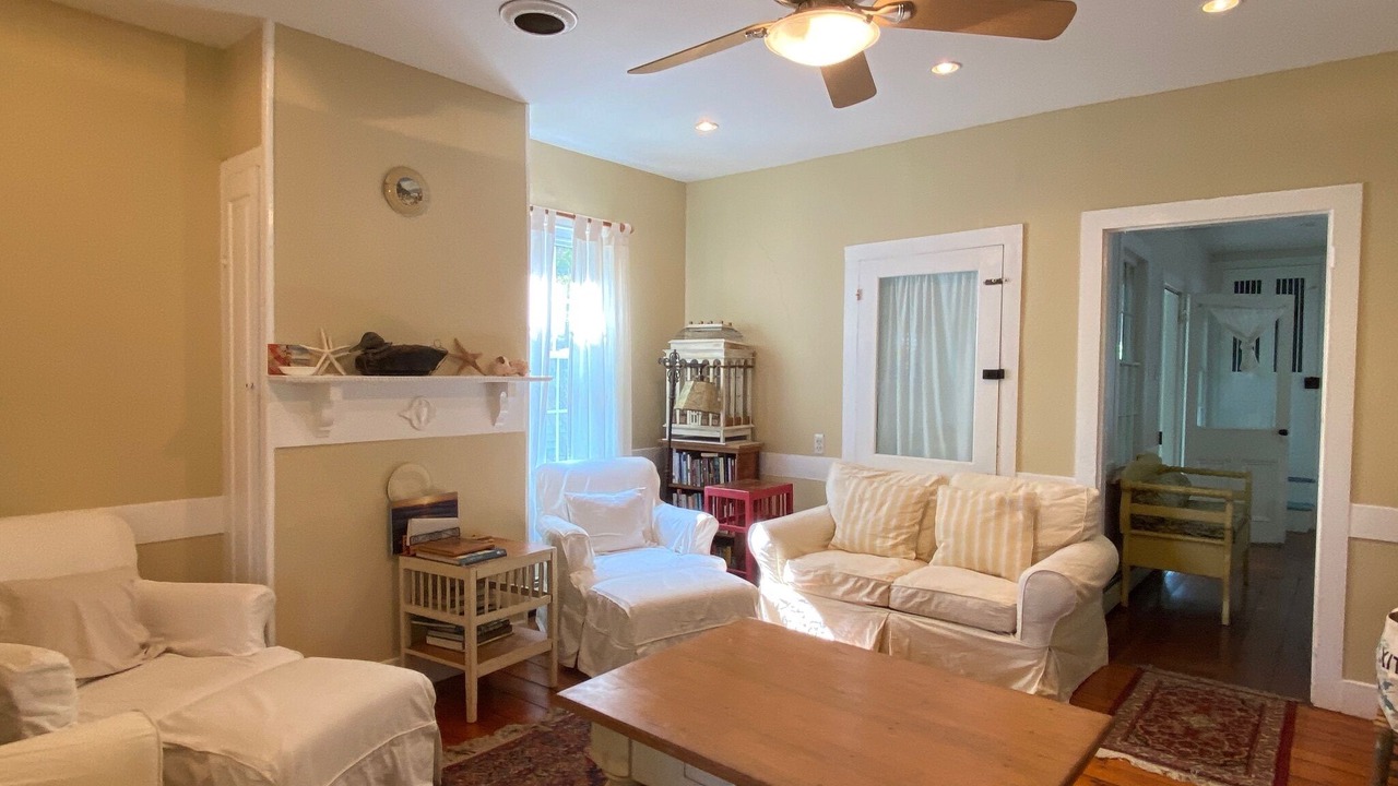 Photo of Livingroom in West Cape May