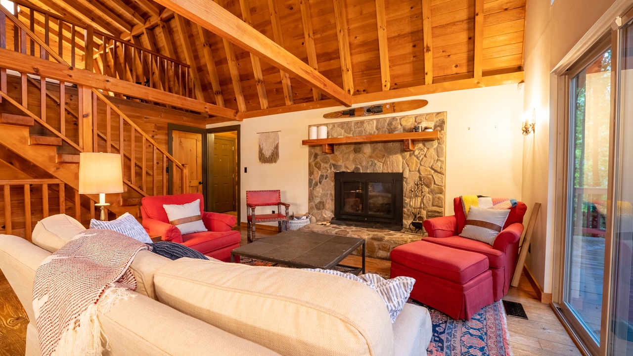 Photo of Livingroom in Cleveland