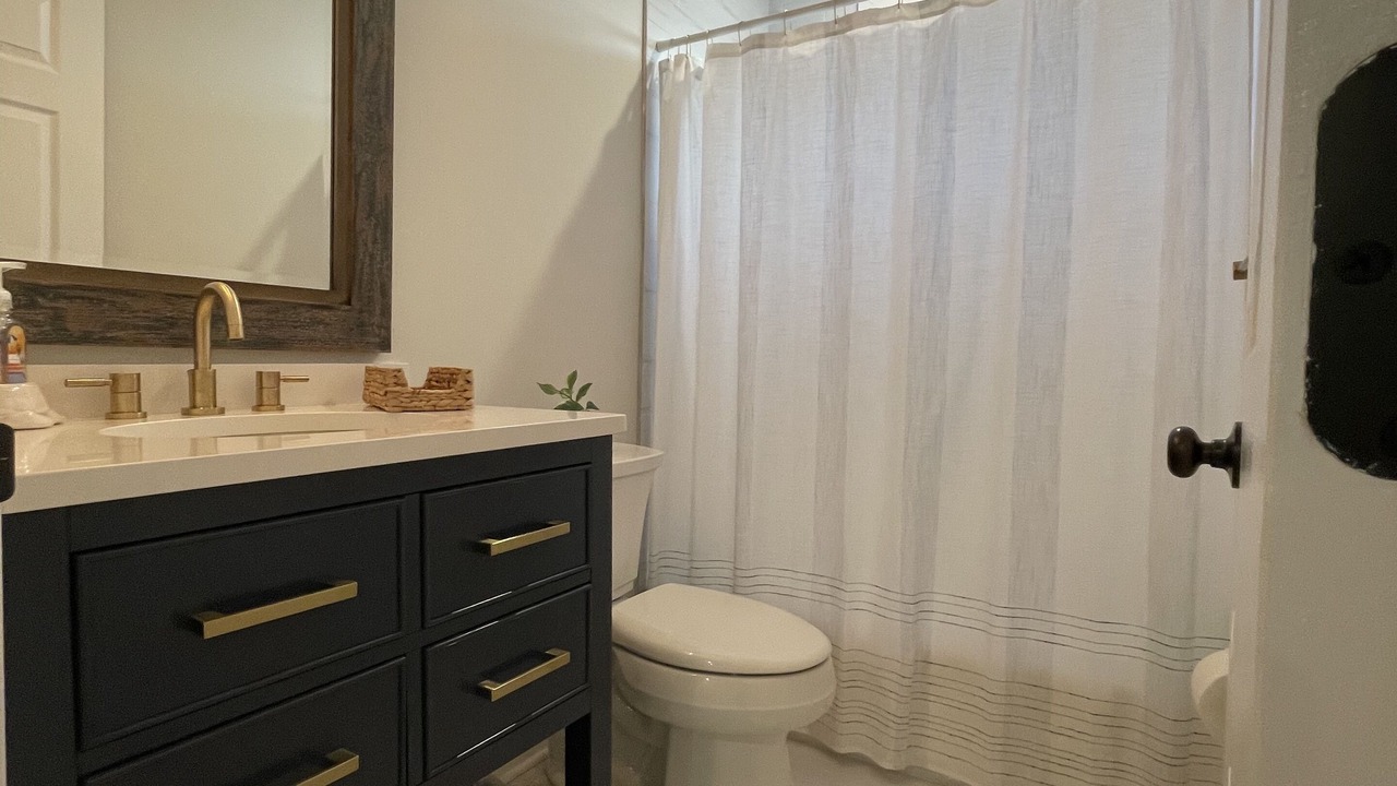Photo of Bathroom in Diamond Beach