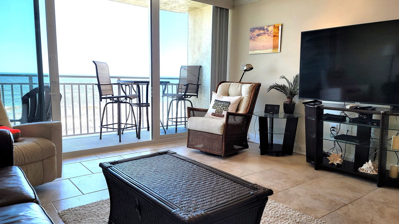 Photo of Livingroom in New Smyrna Beach