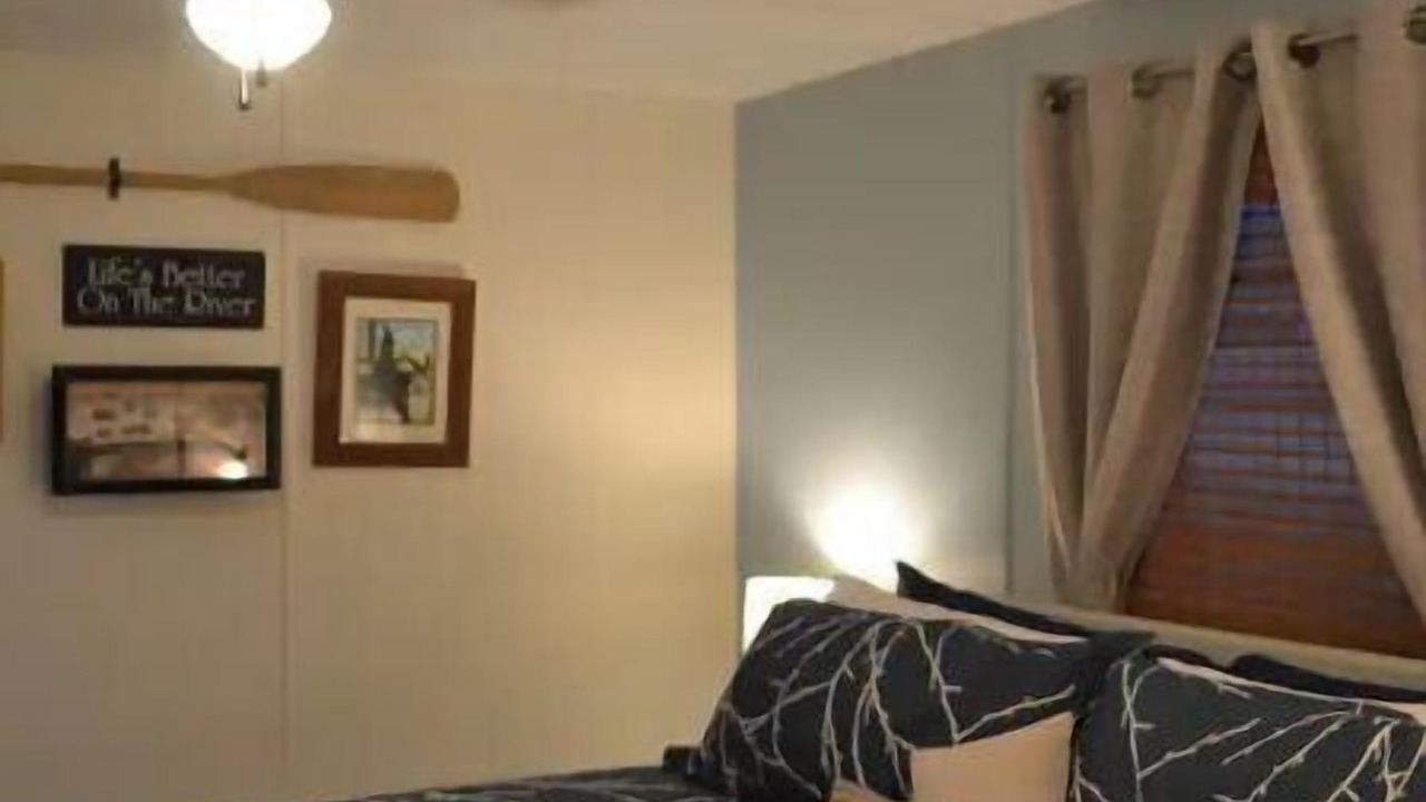 Photo of Bedroom in Welaka