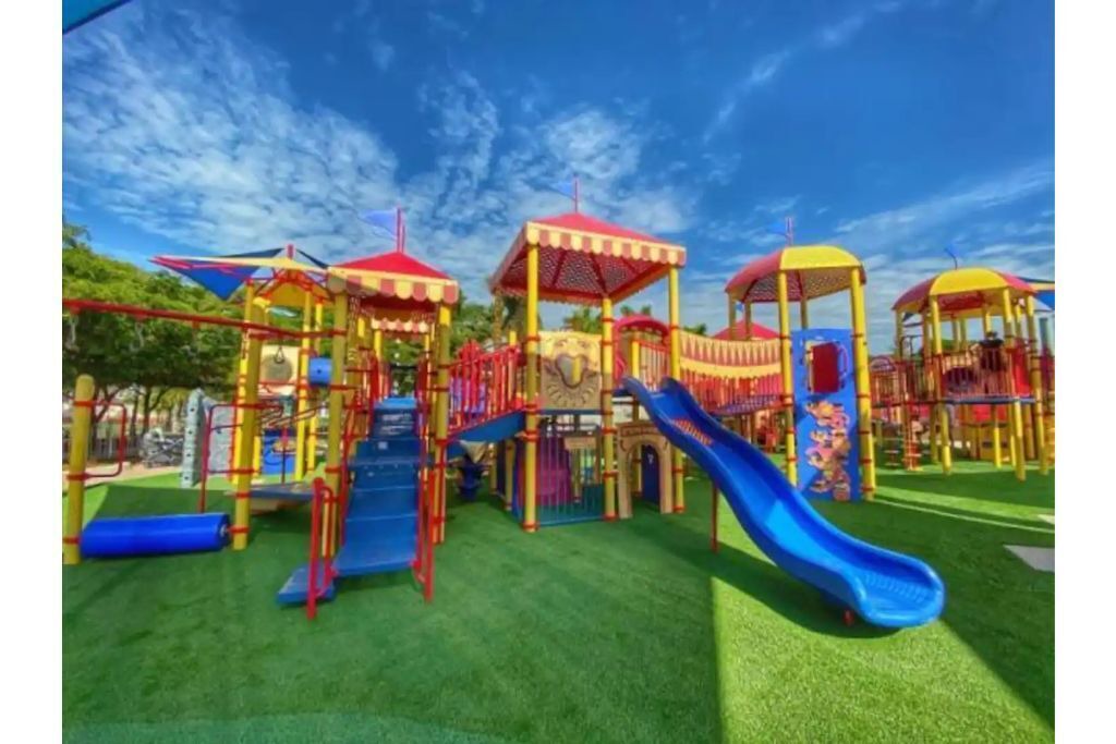 Photo of Others in Alta Vista