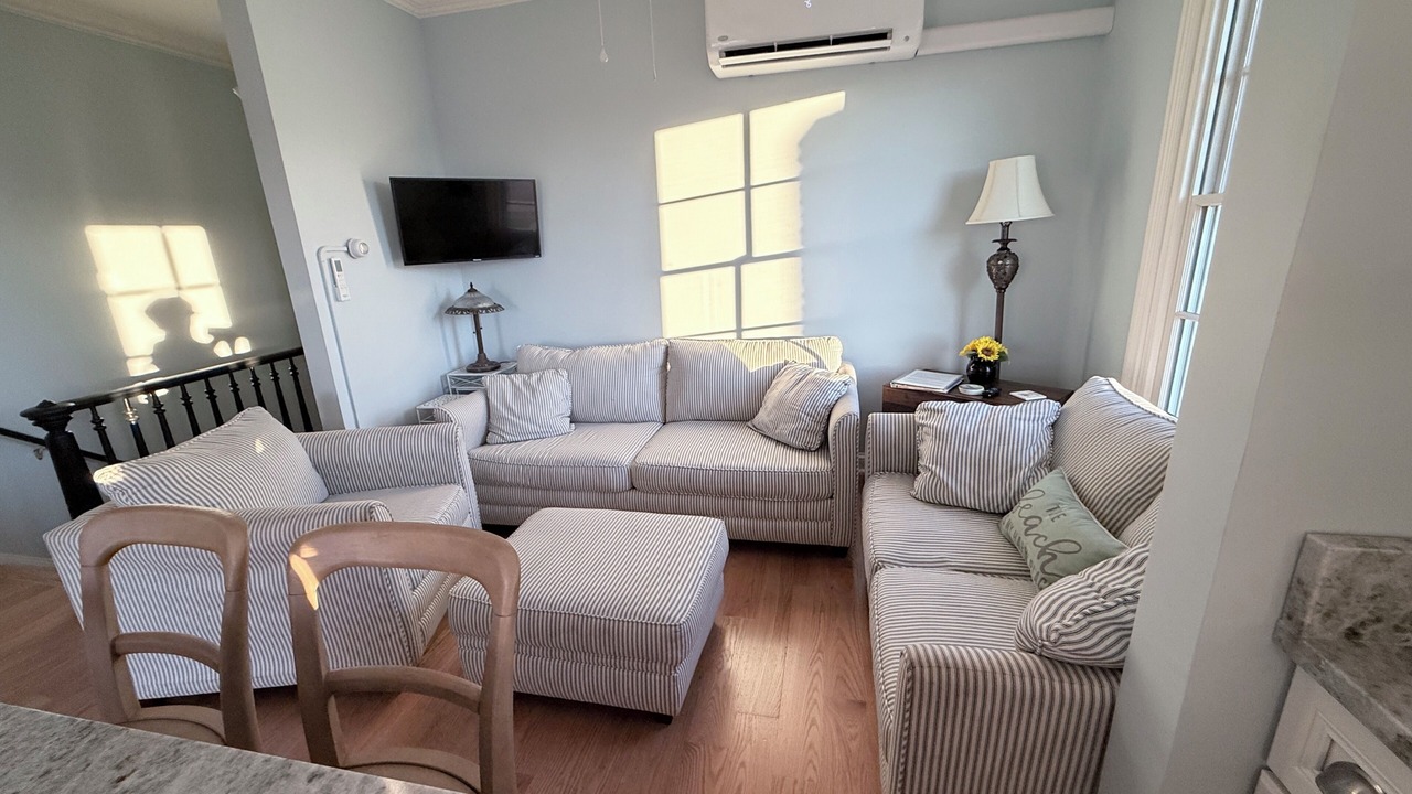 Photo of Livingroom in Cape May