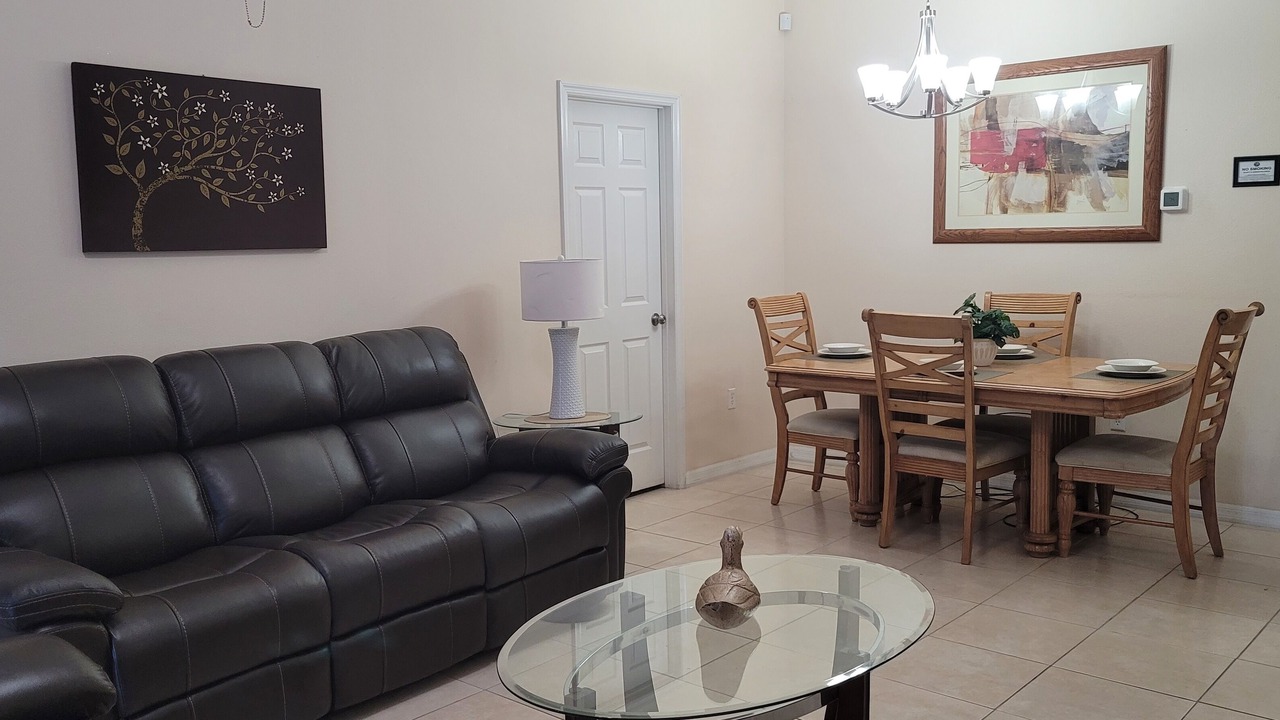 Photo of Livingroom in Silver Creek