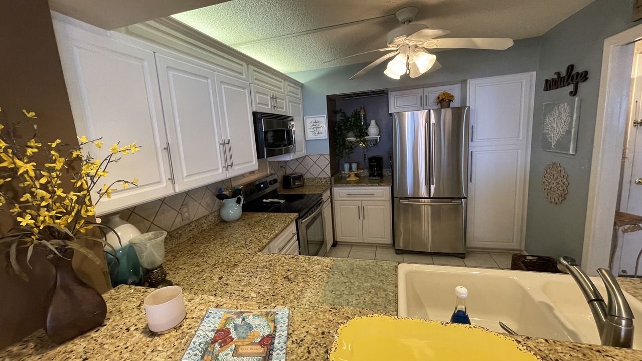 Photo of Kitchen in Seabreeze Park