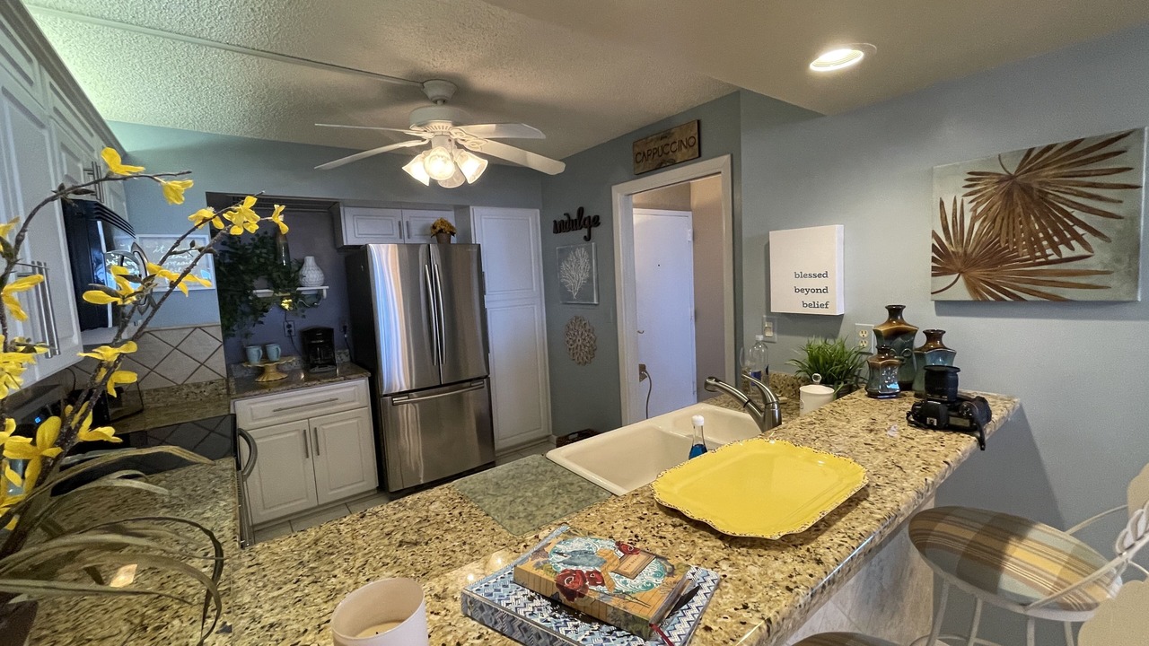 Photo of Kitchen in Seabreeze Park