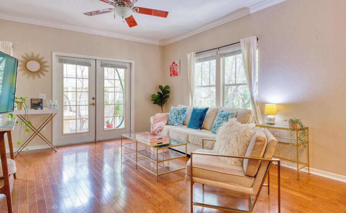 Photo of Bedroom in Haile Plantation