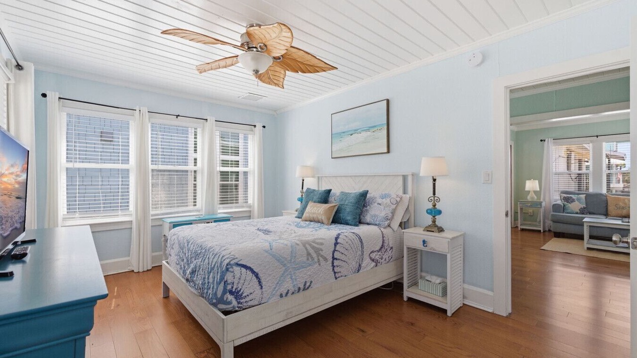 Photo of Bedroom in Pass-a-Grille
