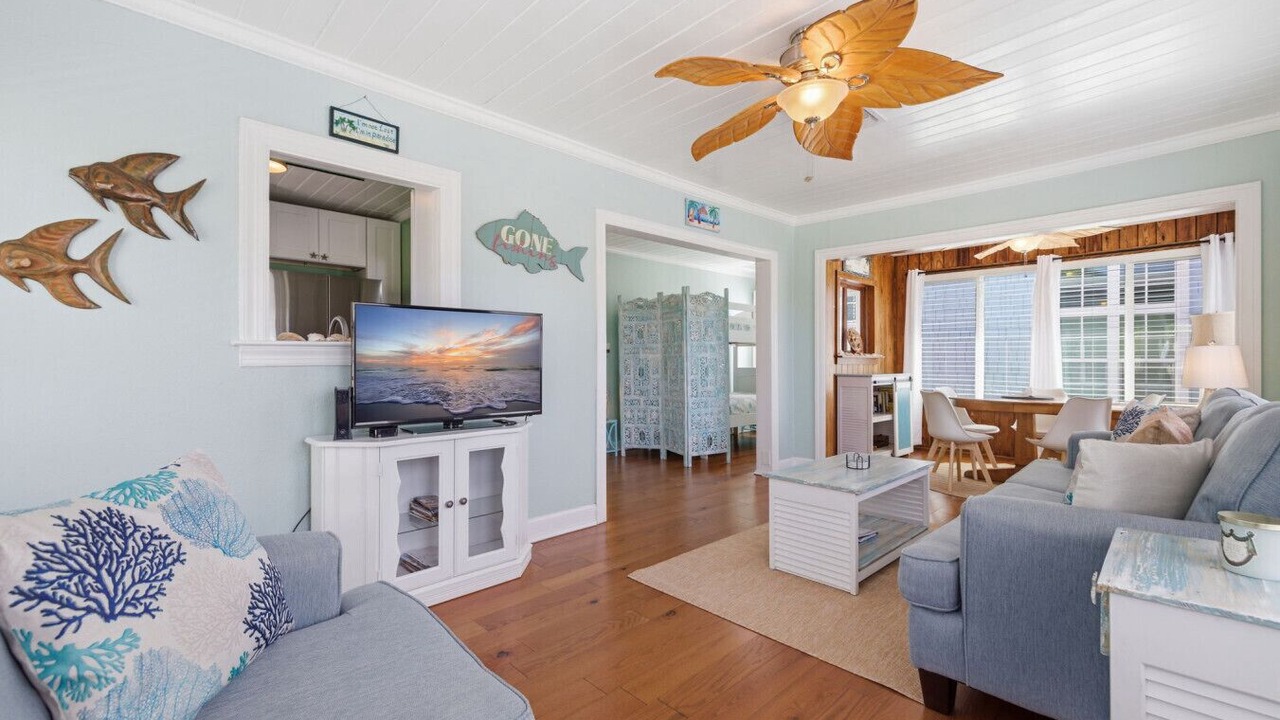 Photo of Livingroom in Pass-a-Grille